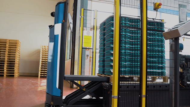 P25_Creatives Linhardt_Packing Station_sec05